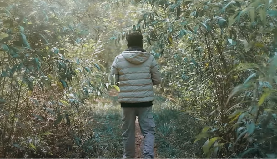  Dennam Hadinma Adare (දෙන්නම් හදින්ම ආදරේ) | Official Music Video | Kelum ft Sayuri